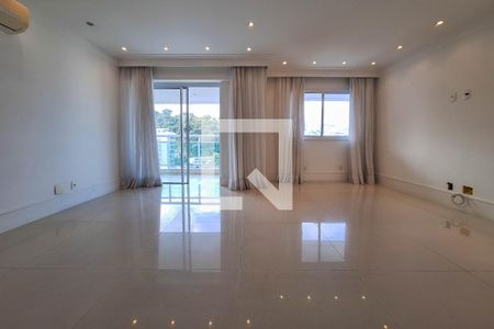 Sala 1 de apartamento à venda com 3 quartos, 196m² em Santa Rosa, Niterói