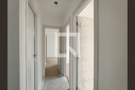 Corredor de apartamento à venda com 3 quartos, 70m² em Santo Cristo, Rio de Janeiro
