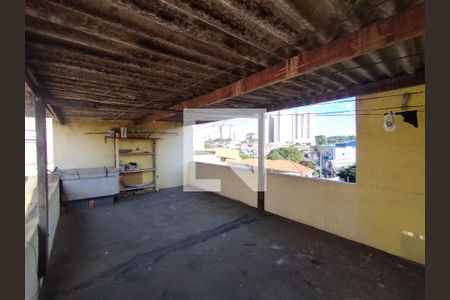 Varanda  de casa à venda com 4 quartos, 120m² em Vila Liviero, São Paulo
