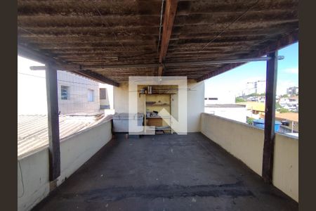 Varanda  de casa à venda com 4 quartos, 120m² em Vila Liviero, São Paulo