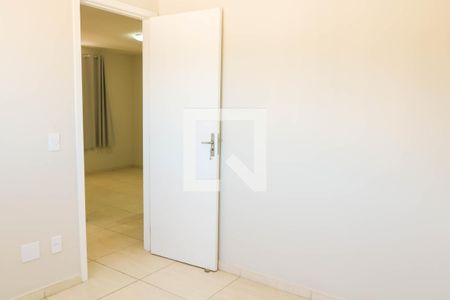 Quarto 1 de apartamento para alugar com 2 quartos, 47m² em Todos Os Santos, Rio de Janeiro
