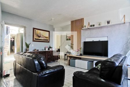 Sala de casa à venda com 2 quartos, 120m² em Jardim Peri, São Paulo