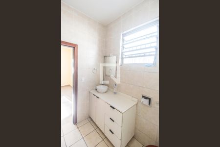 Banheiro da Suíte de casa para alugar com 2 quartos, 100m² em Jardim Mutinga, Barueri