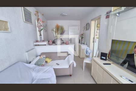 Sala  de apartamento à venda com 2 quartos, 66m² em Vaz Lobo, Rio de Janeiro