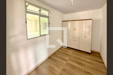 Apartamento para alugar com 2 quartos, 41m² em Praia Comprida, São José