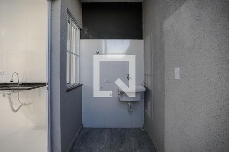 Área de Serviço de casa para alugar com 2 quartos, 50m² em Vila Sao Paulo, Mogi das Cruzes