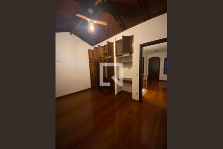 Quarto de casa à venda com 5 quartos, 272m² em Piratininga, Niterói