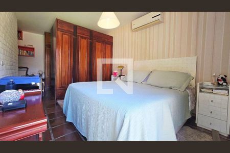 Casa à venda com 4 quartos, 200m² em Piratininga, Niterói