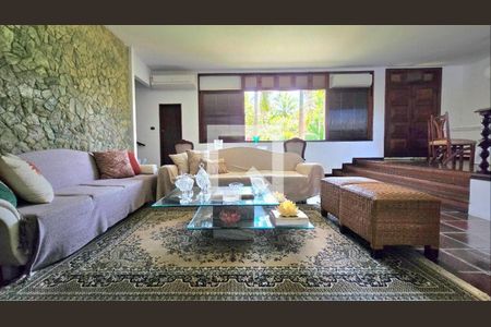 Casa à venda com 4 quartos, 200m² em Piratininga, Niterói