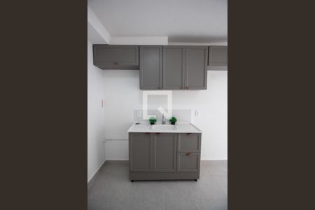 Sala / Cozinha / Área de Serviço de apartamento para alugar com 2 quartos, 36m² em Socorro, São Paulo
