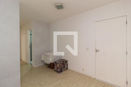 Sala de apartamento à venda com 3 quartos, 64m² em Itaquera, São Paulo