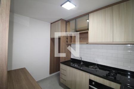 Sala / Cozinha de kitnet/studio para alugar com 1 quarto, 27m² em Santana, São Paulo