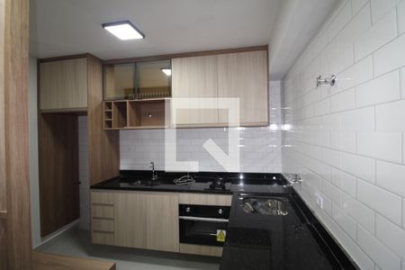 Sala / Cozinha de kitnet/studio para alugar com 1 quarto, 27m² em Santana, São Paulo