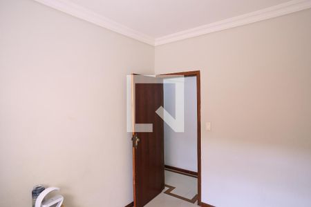 Quarto de casa para alugar com 5 quartos, 195m² em São Geraldo, Belo Horizonte