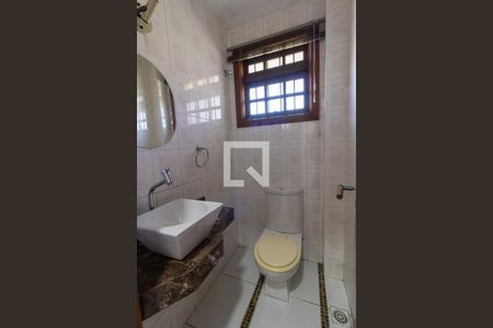 Lavabo de casa à venda com 4 quartos, 300m² em Teresópolis, Porto Alegre
