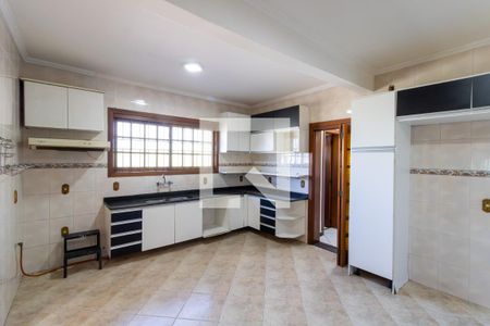 Casa à venda com 4 quartos, 300m² em Teresópolis, Porto Alegre