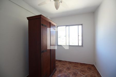 Quarto 1 de apartamento para alugar com 2 quartos, 57m² em Taquara, Rio de Janeiro