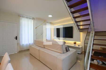 Sala de casa de condomínio à venda com 3 quartos, 296m² em Parque Assuncao, Taboão da Serra