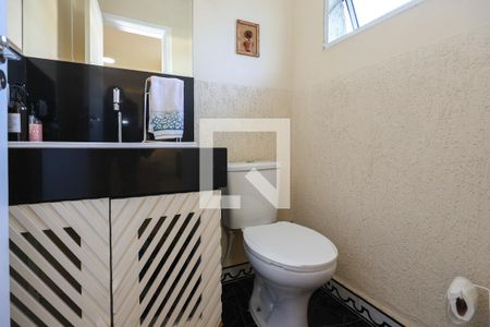 Lavabo de casa de condomínio para alugar com 3 quartos, 296m² em Parque Assuncao, Taboão da Serra