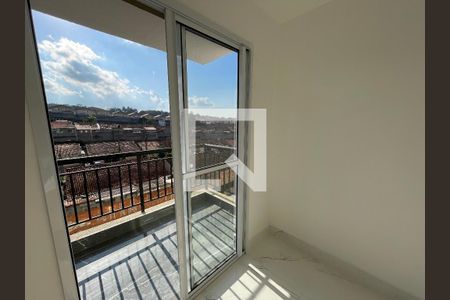 Sala de apartamento para alugar com 2 quartos, 50m² em Tijuco Preto, Cotia