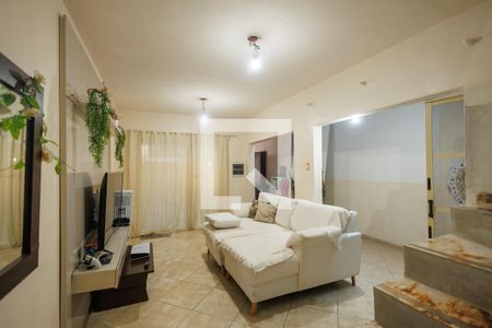 Sala de casa de condomínio para alugar com 4 quartos, 200m² em Parque Arco Iris, Taubaté