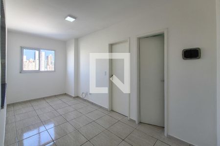 Sala de apartamento para alugar com 1 quarto, 45m² em Vila Tupi, Praia Grande