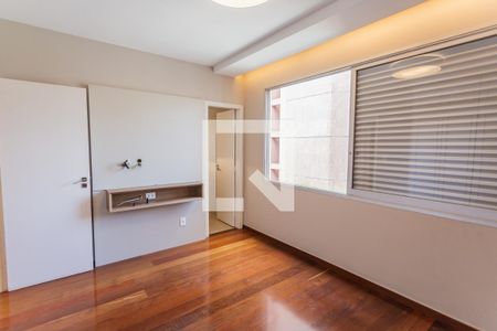 Suíte de apartamento à venda com 4 quartos, 118m² em Lourdes, Belo Horizonte