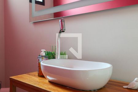 Lavabo de casa à venda com 2 quartos, 120m² em Real Parque, São Paulo