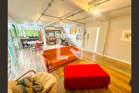 Sala de TV de casa para alugar com 1 quarto, 300m² em Potecas, São José