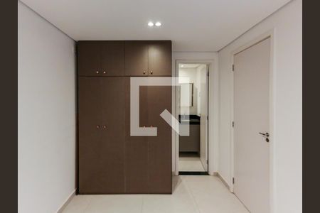 Quarto  de kitnet/studio à venda com 1 quarto, 27m² em Jardim Trussardi, São Paulo