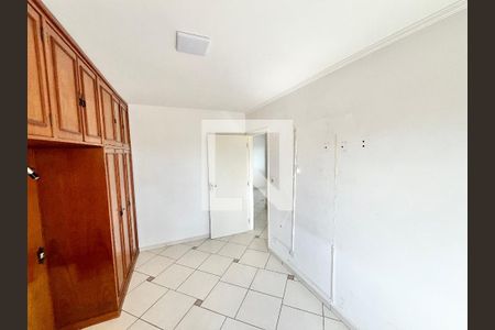 Quarto 1 de apartamento para alugar com 2 quartos, 74m² em Vila Vitorio Mazzei, São Paulo