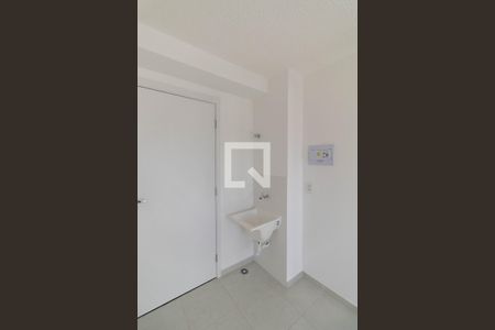 Cozinha e Área de Serviço de apartamento para alugar com 2 quartos, 32m² em Guaianases, São Paulo