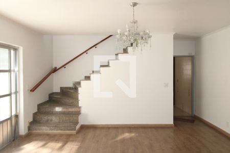 Sala de casa para alugar com 6 quartos, 293m² em Jardim São Paulo, São Paulo