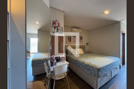 Casa à venda com 4 quartos, 190m² em Jardim Libano, São Paulo