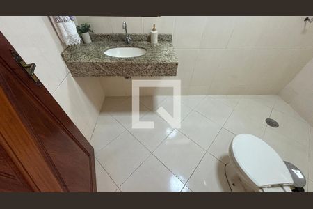 Banheiro de casa à venda com 3 quartos, 270m² em Centreville, Santo André