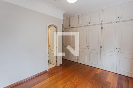 Suíte de apartamento para alugar com 4 quartos, 141m² em Centro, Belo Horizonte