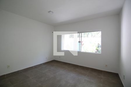 Quarto 1 (casa 1) de casa para alugar com 4 quartos, 340m² em Jacarepaguá, Rio de Janeiro