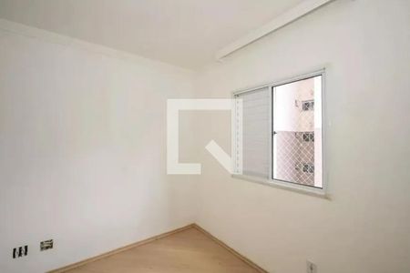 Quarto de apartamento para alugar com 2 quartos, 51m² em Jardim Henriqueta, Taboão da Serra