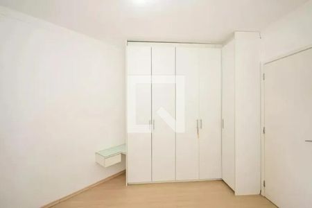 Quarto de apartamento para alugar com 2 quartos, 51m² em Jardim Henriqueta, Taboão da Serra