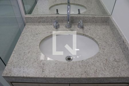 Banheiro de kitnet/studio para alugar com 1 quarto, 22m² em Perdizes, São Paulo