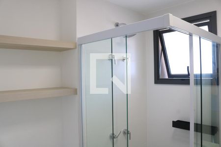 Banheiro de kitnet/studio para alugar com 1 quarto, 22m² em Perdizes, São Paulo