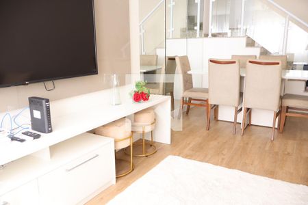 Sala de casa à venda com 3 quartos, 120m² em Vila Santa Clara, São Paulo