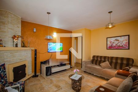 Sala de casa à venda com 4 quartos, 140m² em Nonoai, Porto Alegre