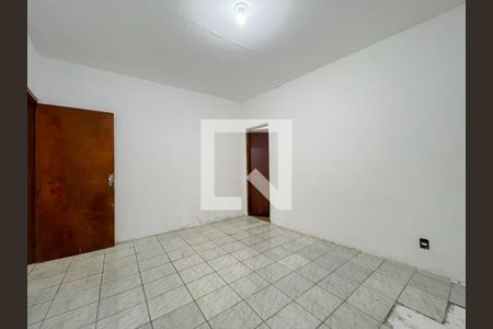 Suíte de casa para alugar com 3 quartos, 177m² em Km 18, Osasco
