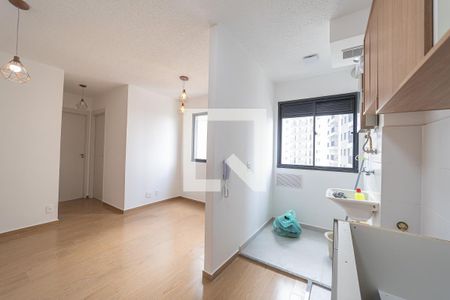 Cozinha e Área de Serviço de apartamento para alugar com 2 quartos, 40m² em Vila Campanela, São Paulo