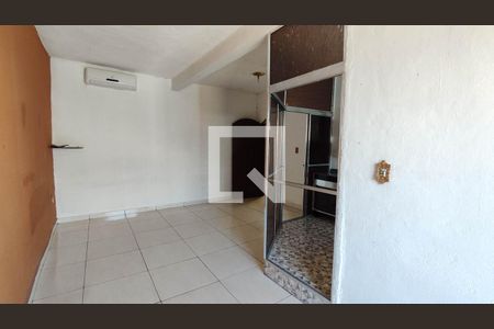 Suite 1 de casa para alugar com 3 quartos, 120m² em Vila Correa, Ferraz de Vasconcelos