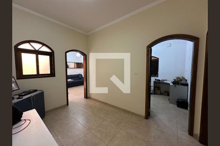 Corredor de casa para alugar com 3 quartos, 207m² em Jardim do Vale, Jacareí