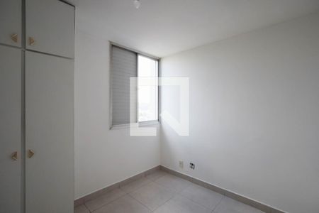 Suíte  de apartamento à venda com 3 quartos, 68m² em Parque Novo Mundo, São Paulo