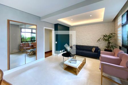 Sala de Estar de apartamento à venda com 4 quartos, 200m² em Santo Antônio, Belo Horizonte