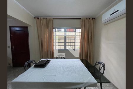 Sala de casa à venda com 3 quartos, 135m² em Vila Albano, São Paulo